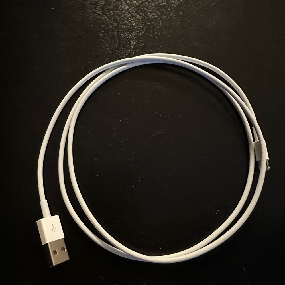 Brand new without box Apple Lightening to USB cable 1 meter